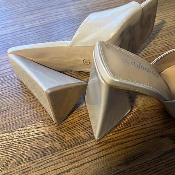 Designer tan high heels with platform chunky but funky heels! - Picture 2 of 6
